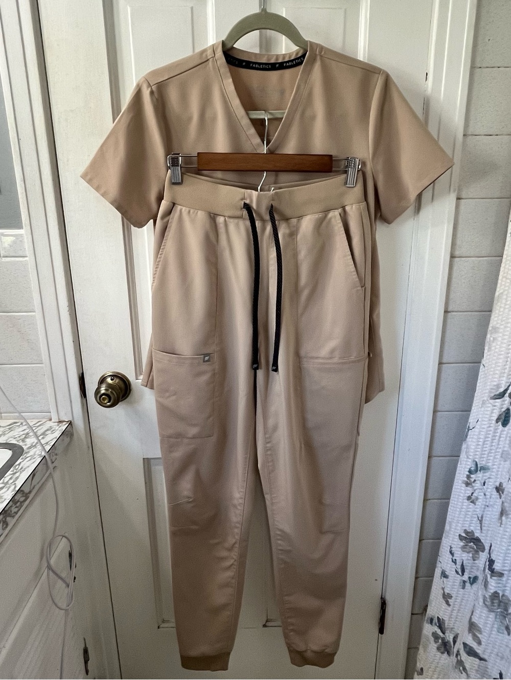 Fabletics Scrub Set Chai Beige - Small Top / Small Tall (S/T) Joggers